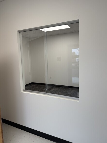 More Photos Of 56 Cooperative Way, Wright City Warehouse For Lease