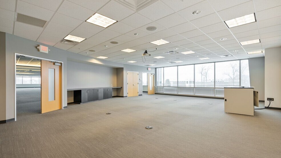 More Photos Of 5550 Britton Pky, Hilliard Medical For Lease