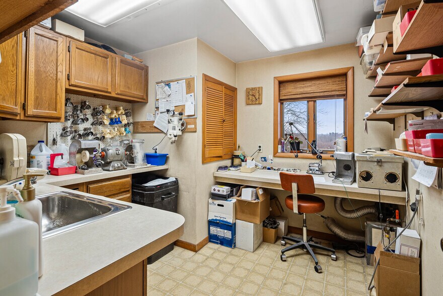 More Photos Of 2642 Audubon Rd, Eagleville Medical For Sale