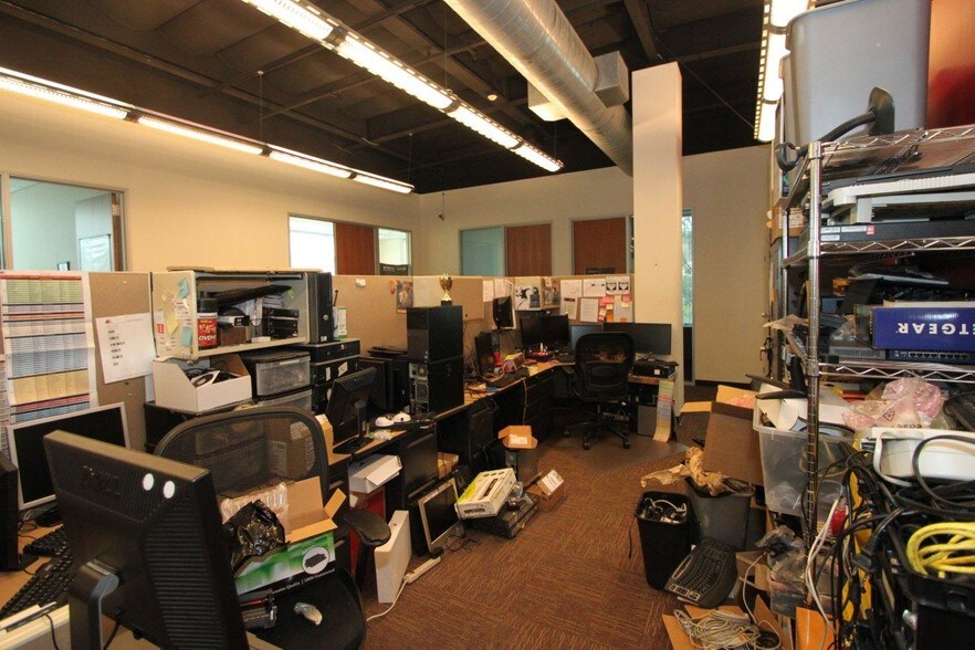 More Photos Of 8871 Research Dr, Irvine Loft Creative Space For Sale