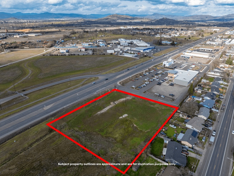 More Photos Of 8074 Highway 62, White City Land For Sale
