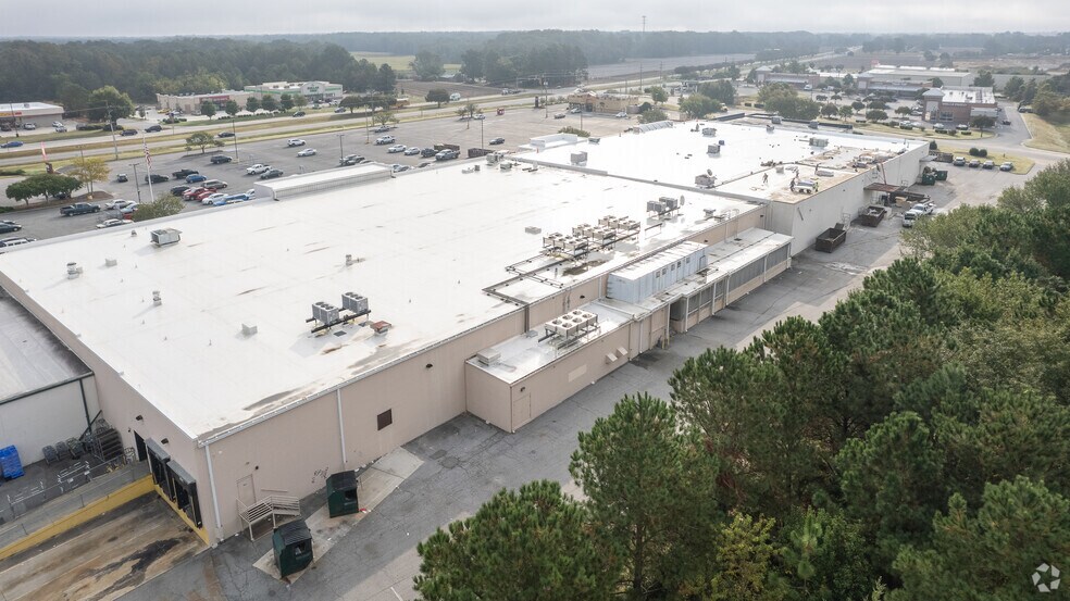 More Photos Of 1248-1290 Smithfield Plz, Smithfield Storefront For Lease