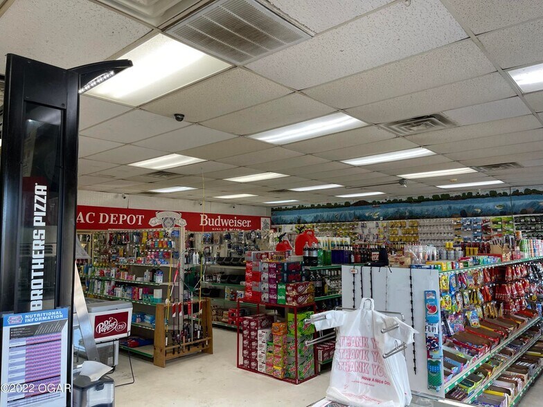 More Photos Of 784 E State Highway 215, Dadeville Self Storage For Sale