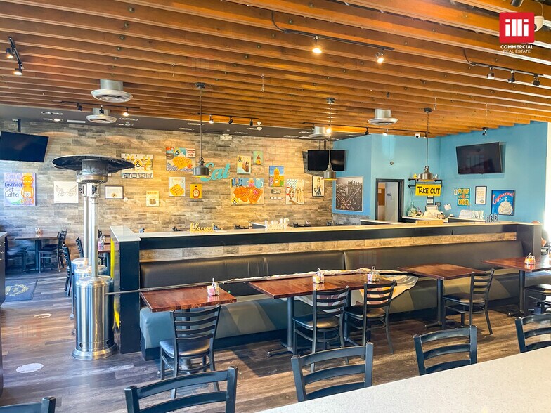 More Photos Of 21028 Ventura Blvd, Woodland Hills Restaurant For Sale