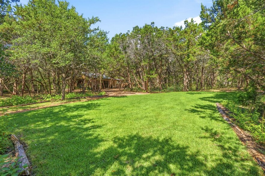 More Photos Of 1770 N Elder Hill Rd, Driftwood Specialty For Sale