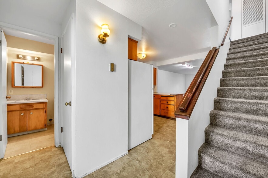 More Photos Of 17920 SW Alexander St, Beaverton Apartments For Sale