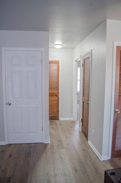 More Photos Of 17 Gina Marie Ave, Cairo Apartments For Sale