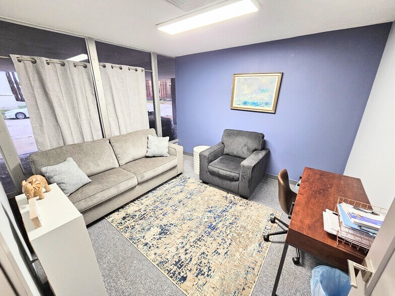 More Photos Of 622 Kempner, Galveston Loft Creative Space For Lease