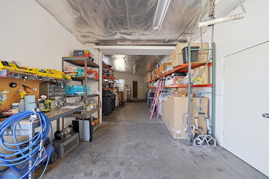 More Photos Of 5413 Washington Blvd, Los Angeles General Retail For Sale