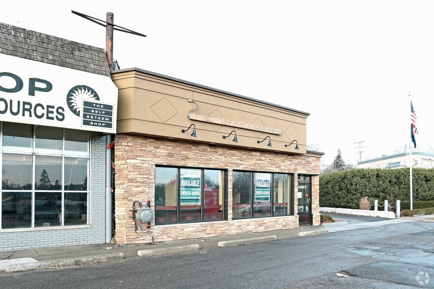 More Photos Of 32867 Woodward Ave, Royal Oak Storefront For Lease
