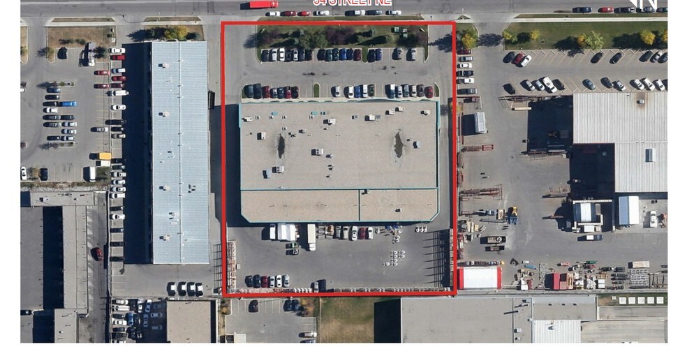 More Photos Of 3805 34th St NE, Calgary Warehouse For Lease