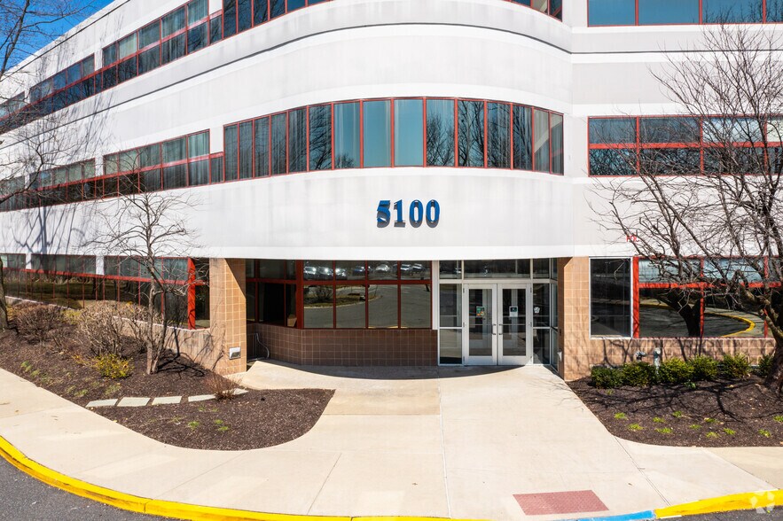 More Photos Of 5100 W Tilghman St, Allentown Office For Lease