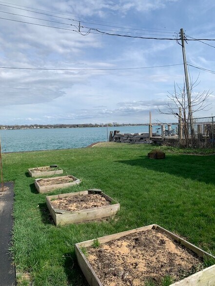 More Photos Of 447 S Water St, Marine City Office Residential For Sale