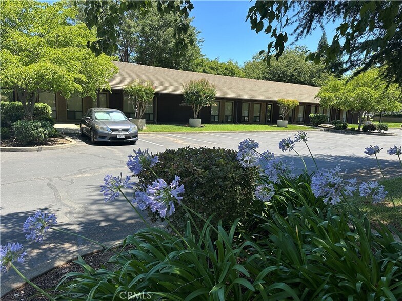 More Photos Of 1370 Ridgewood Dr, Chico Office For Sale