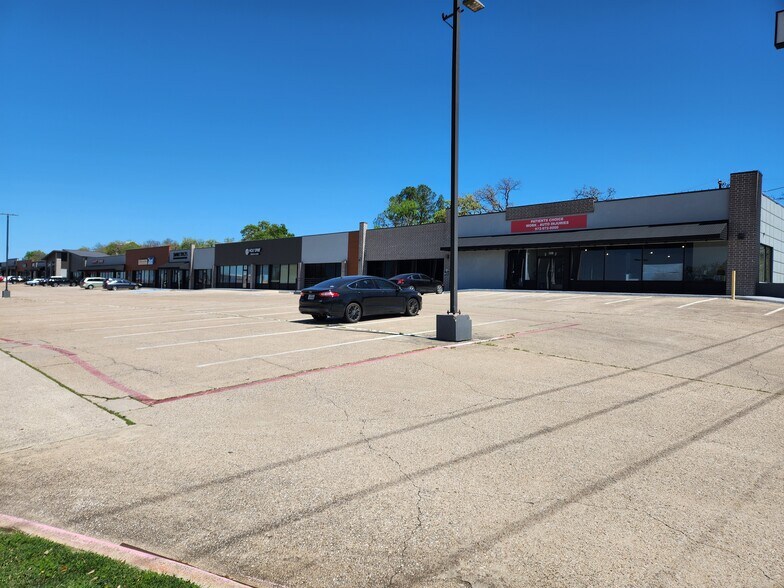 More Photos Of 8703-8743 Bedford Euless Rd, Hurst Unknown For Lease