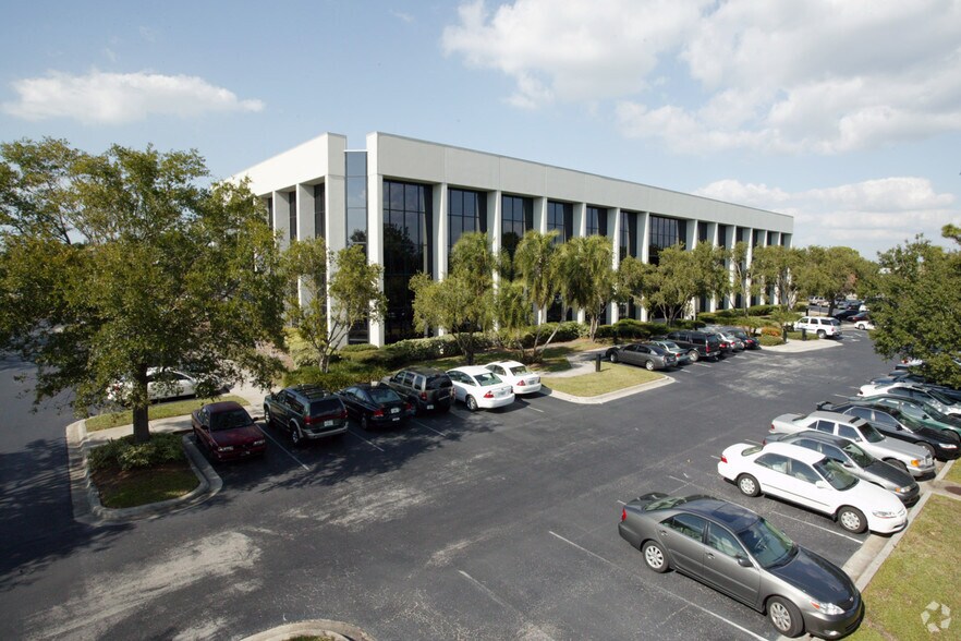 More Photos Of 877 Executive Center Dr W, Saint Petersburg Office For Lease