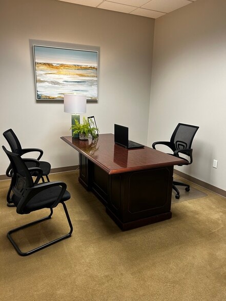 More Photos Of 1616 Westgate Cir, Brentwood Office For Lease