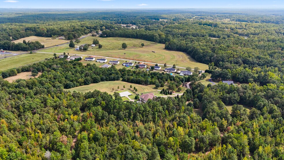 More Photos Of 220 Fincher Rd, Pauline Lodge Meeting Hall For Sale