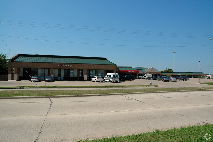 More Photos Of 3415 S Cooper St, Arlington Unknown For Lease