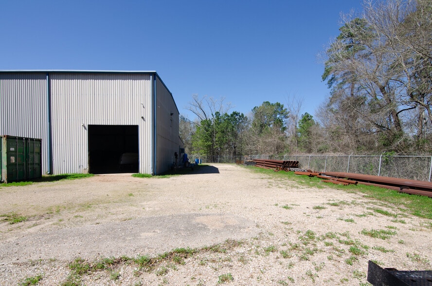 More Photos Of 9730 Shepard Hill Rd, Willis Warehouse For Sale