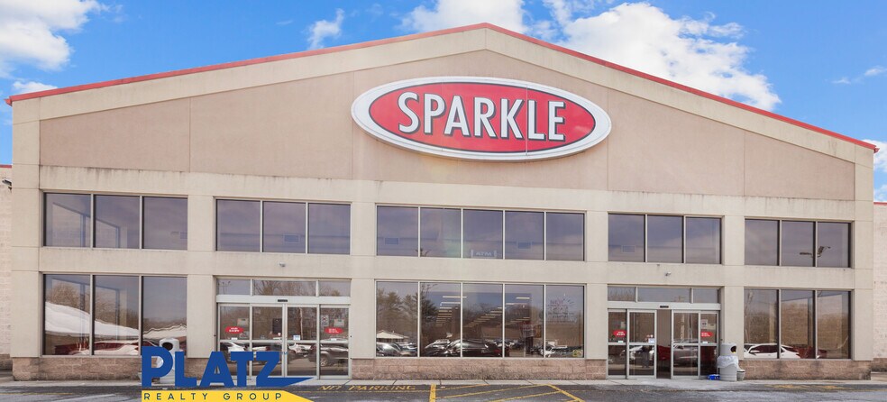 More Photos Of 1135 W Western Reserve Rd, Poland Unknown For Lease