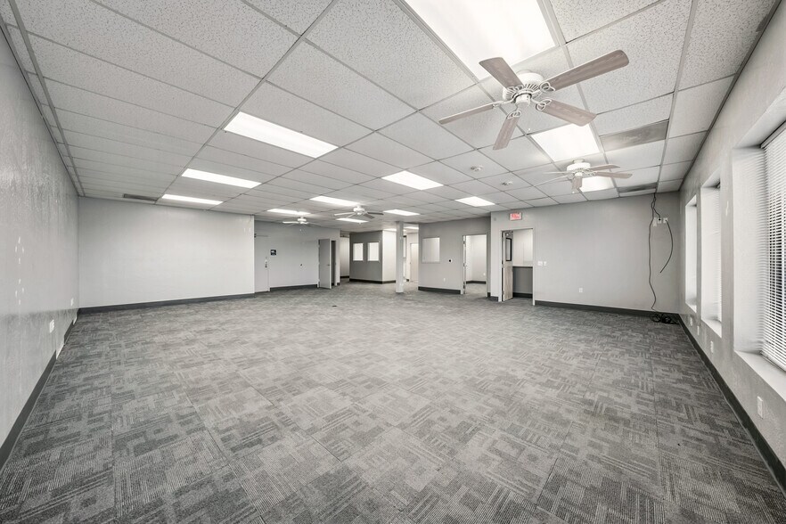 More Photos Of 7338 Crater Lake Hwy, White City Freestanding For Sale
