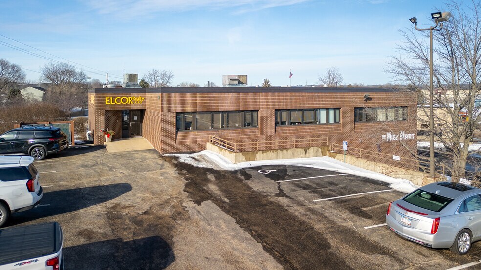 More Photos Of 3552 W River Pky NW, Rochester Storefront Retail Office For Sale