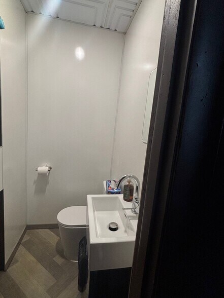 More Photos Of 50 Drummond Ave, Hubbard Warehouse For Lease