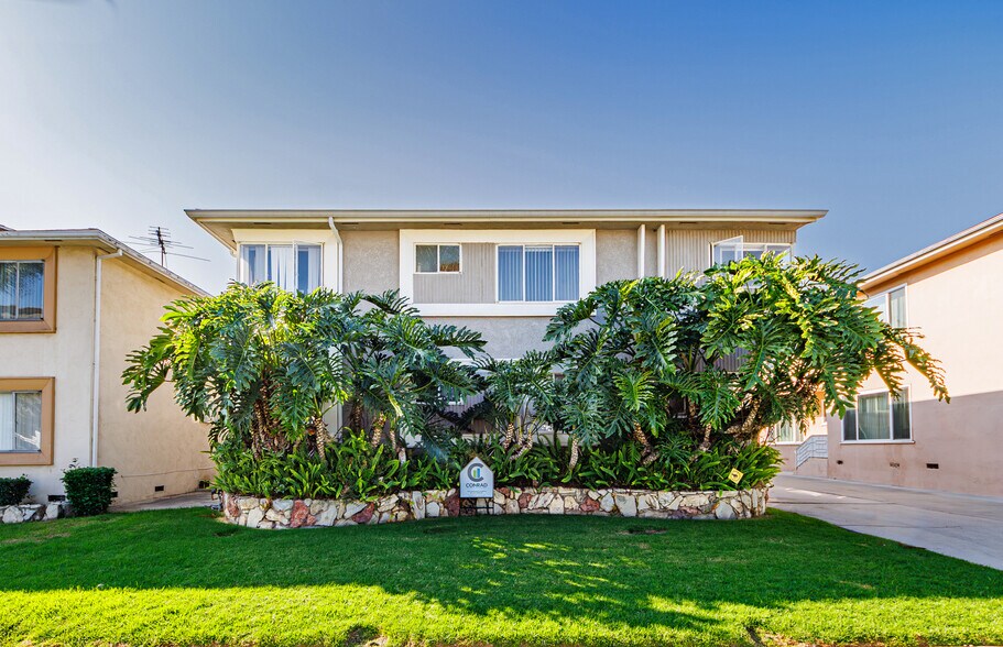 Primary Photo Of 1037 S Holt Ave, Los Angeles Apartments For Sale
