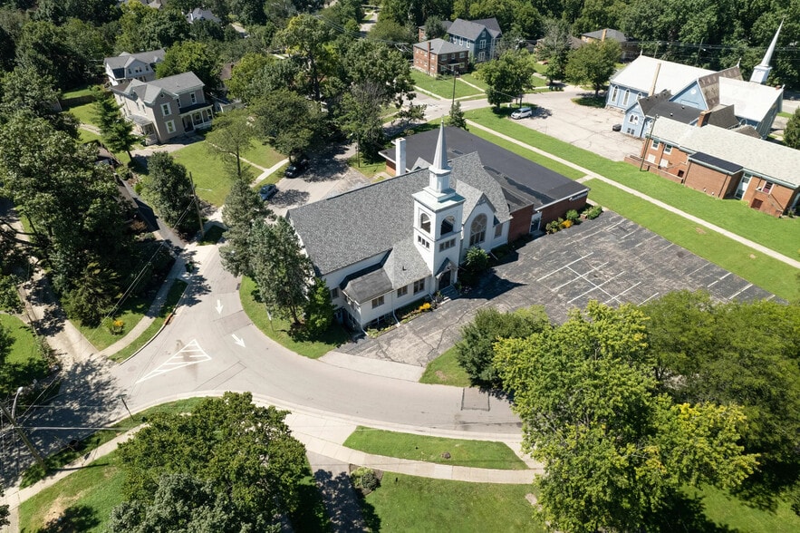 Primary Photo Of 210 Parkway Ave, Cincinnati Specialty For Sale