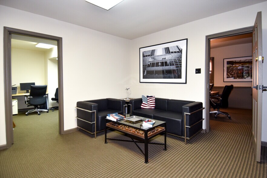 More Photos Of 109-111 S Fairfax St, Alexandria Office For Sale