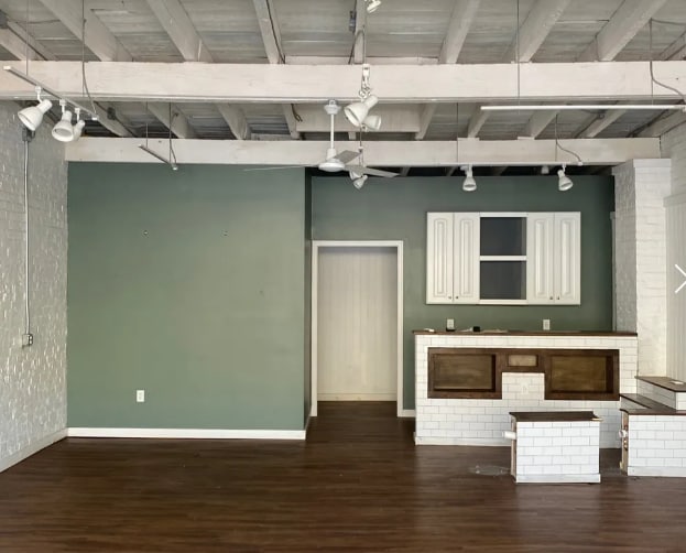 More Photos Of 1811 W Broad St, Richmond Freestanding For Sale