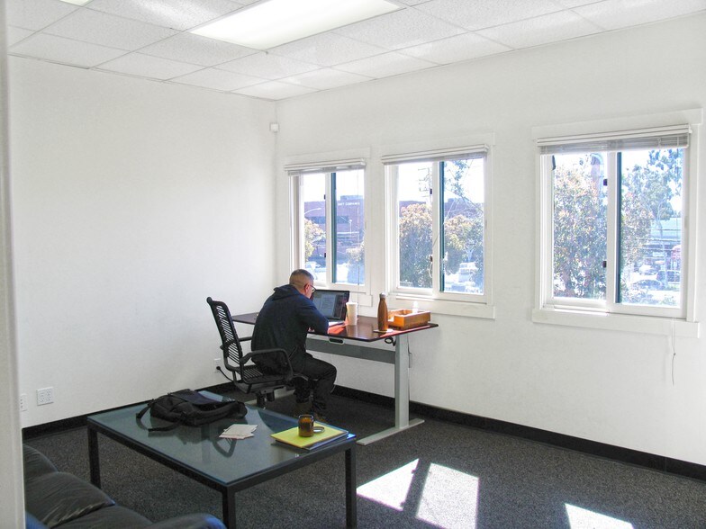 More Photos Of 2656-2664 29th St, Santa Monica Loft Creative Space For Lease
