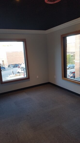 More Photos Of 3 Lebanon St, Hanover Storefront Retail Office For Lease