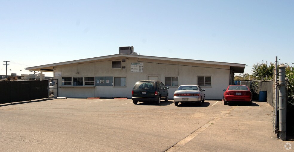 Primary Photo Of 650 Buena Vista Ave, Oxnard Manufacturing For Lease