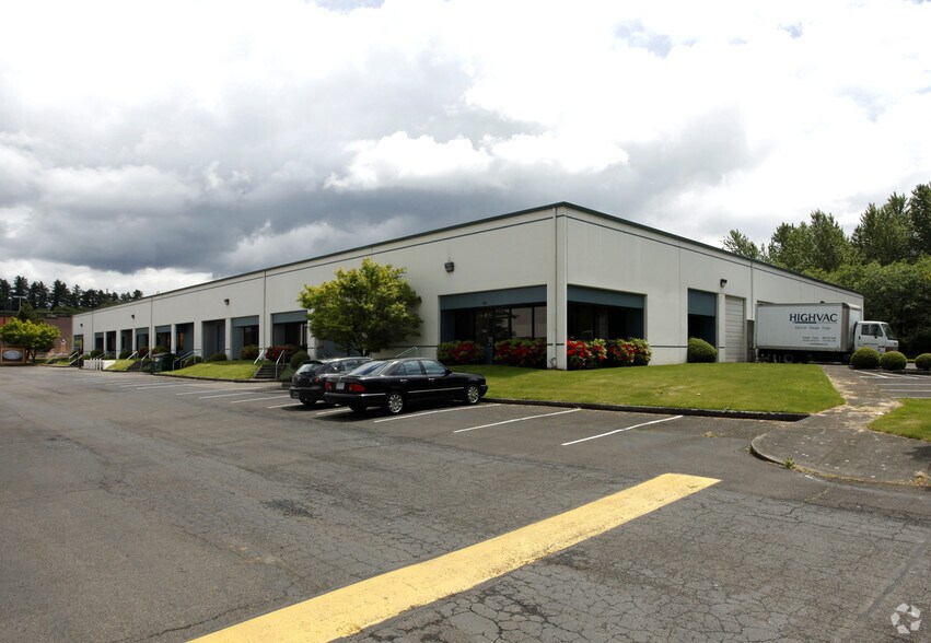 More Photos Of 302-376 NE 219th Ave, Gresham Light Manufacturing For Lease