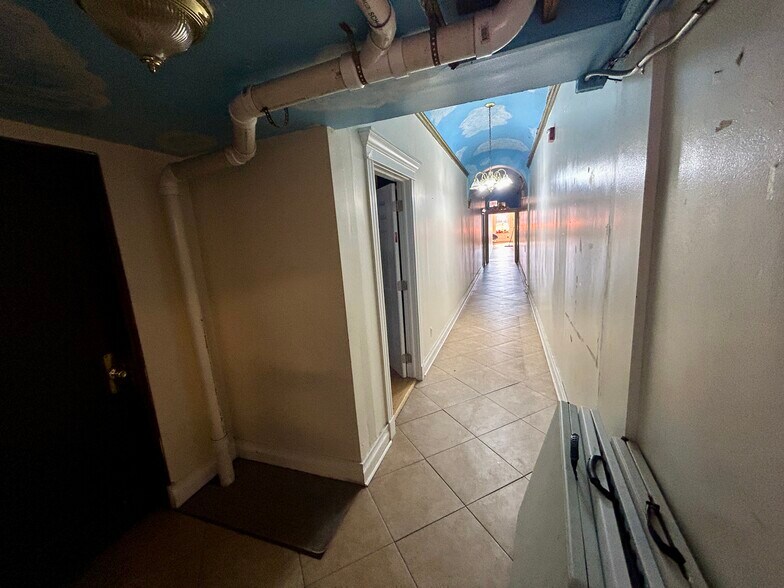 More Photos Of 2324 W 111th St, Chicago Apartments For Lease