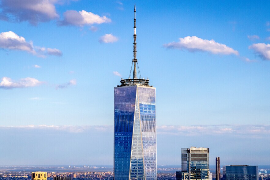 More Photos Of One World Trade Center, New York Office For Lease