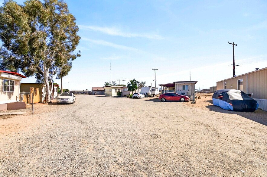 More Photos Of 11398 B Bartlett Ave, Adelanto Manufactured Housing Mobile Home Park For Sale