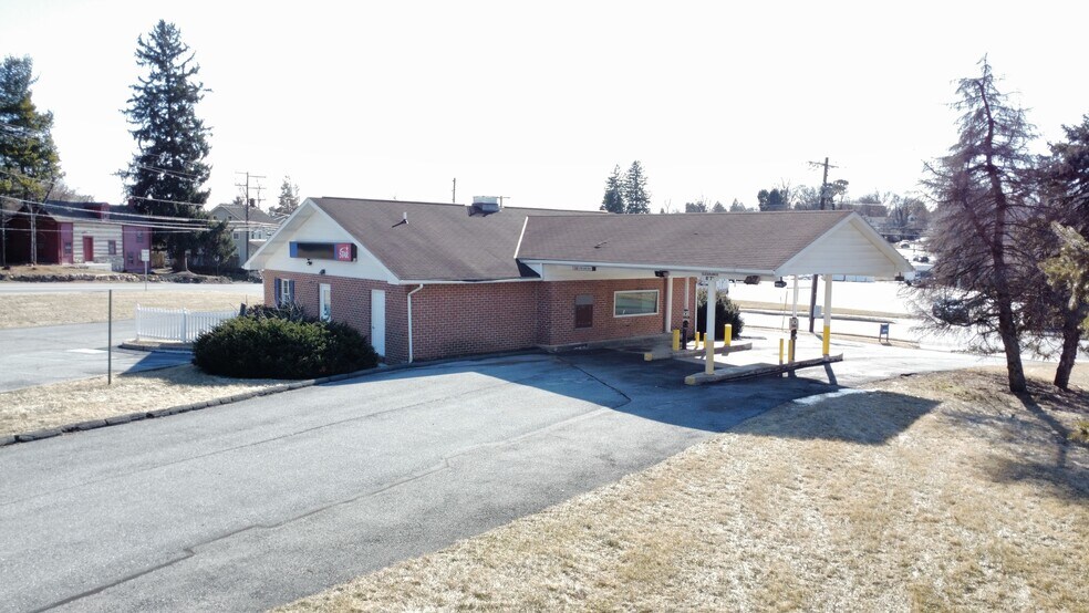 More Photos Of 3301 Easton Ave, Bethlehem Bank For Lease