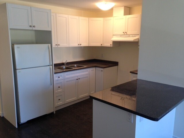 More Photos Of 2851 Kingston Rd, Toronto Storefront Retail Residential For Lease