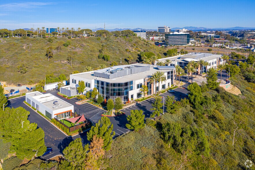 More Photos Of 4930 Directors Pl, San Diego Unknown For Lease