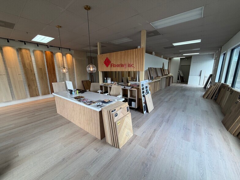 More Photos Of 501-505 Alternate A1A, Jupiter Storefront Retail Office For Lease