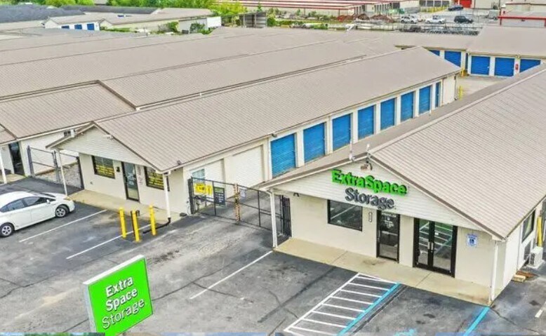 More Photos Of 850 Winchester Rd NE, Huntsville Self Storage For Lease