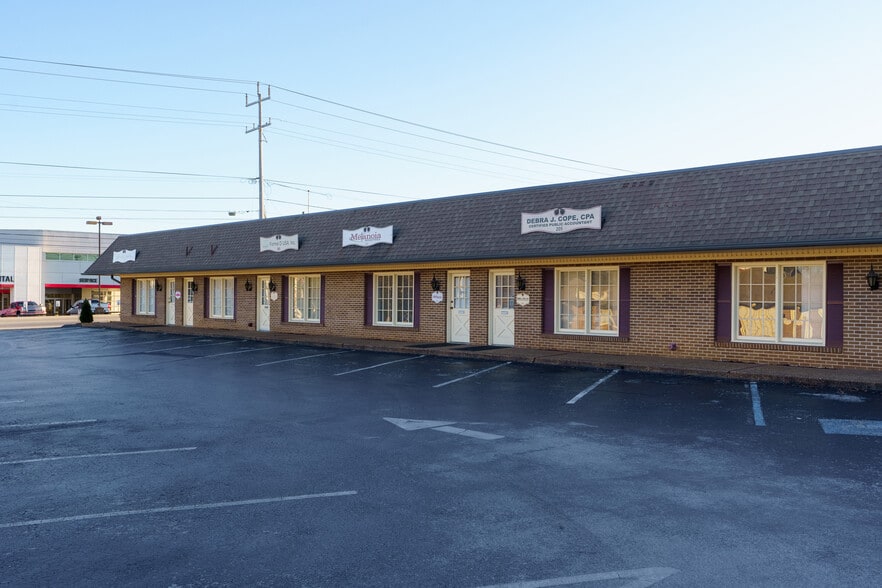 More Photos Of 5803-5805 Lee Hwy, Chattanooga Medical For Sale
