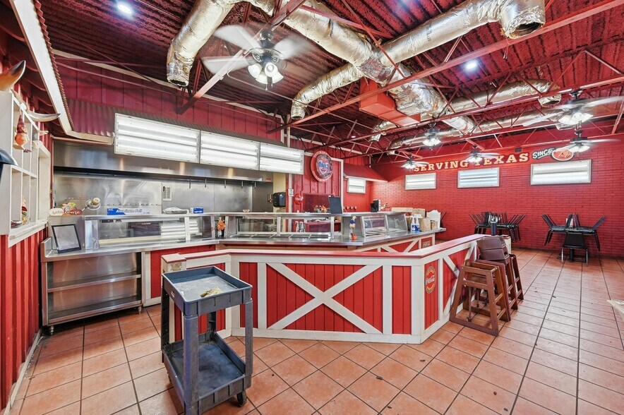 More Photos Of 565 W Bedford Euless Rd, Hurst Restaurant For Sale