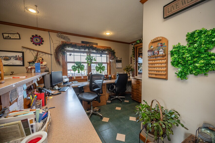 More Photos Of 17848 Garrett Hwy, Oakland Apartments For Sale