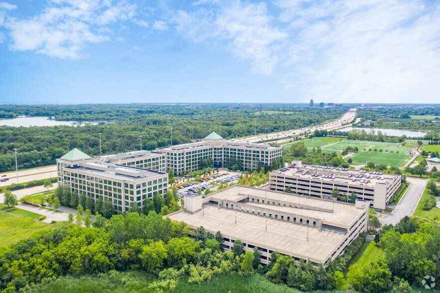 More Photos Of 20 N Martingale Rd, Schaumburg Office For Lease