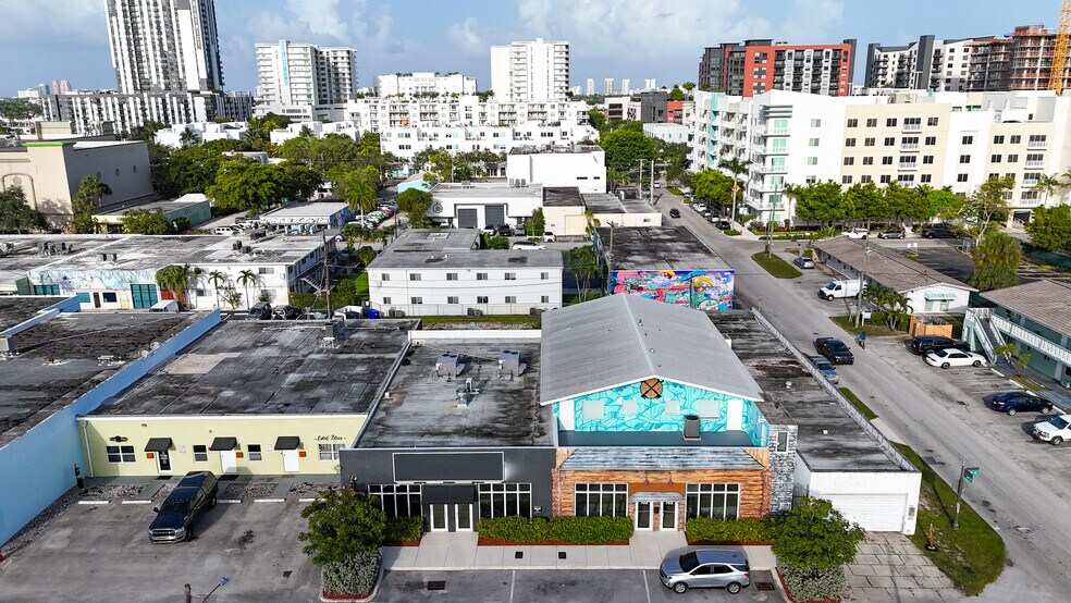 More Photos Of 702-706 NE 1st Ave, Fort Lauderdale Restaurant For Sale