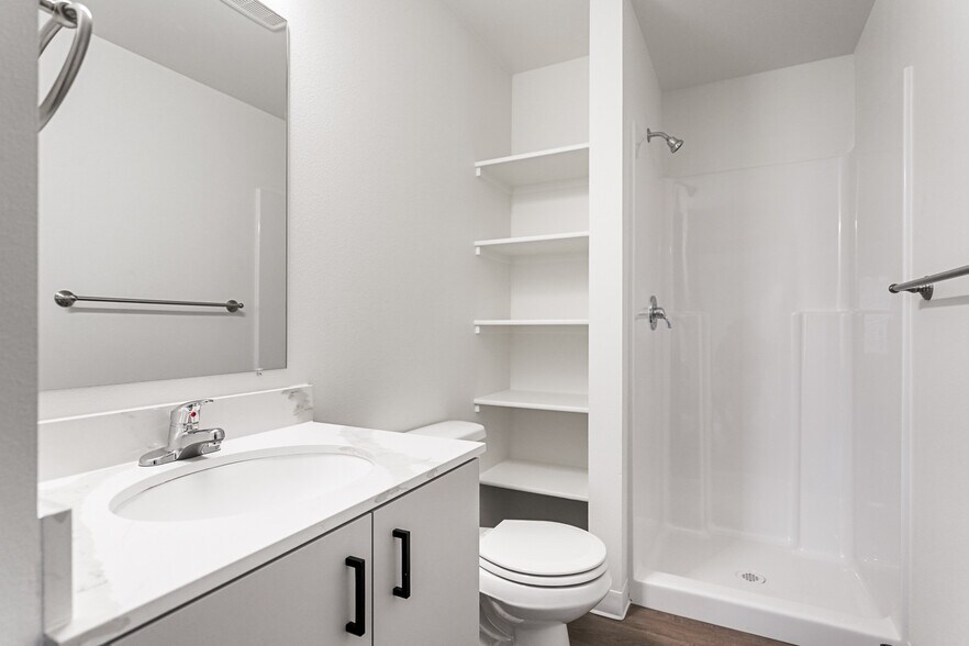 More Photos Of 110 S 7th St, Carlton Apartments For Sale